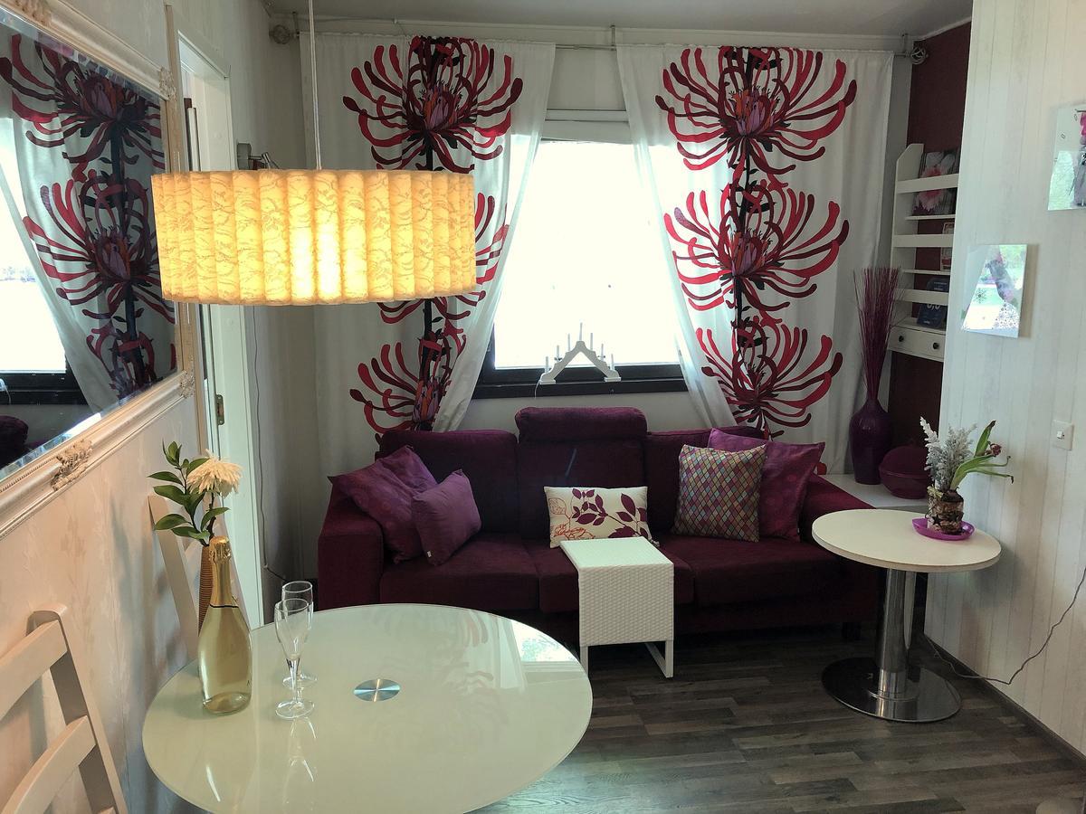 Raita House Aparthotel Nyslott Eksteriør bilde